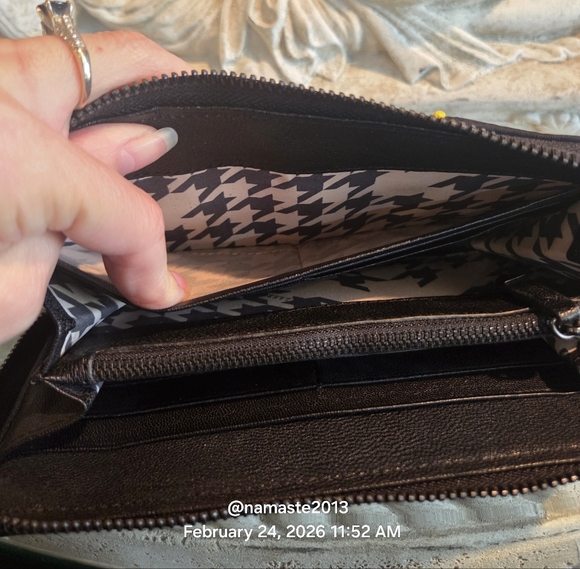 L.A.M.B. Gwen Stefani Zip Around Wallet Leather Designer Celebrity #187 - Picture 9 of 14